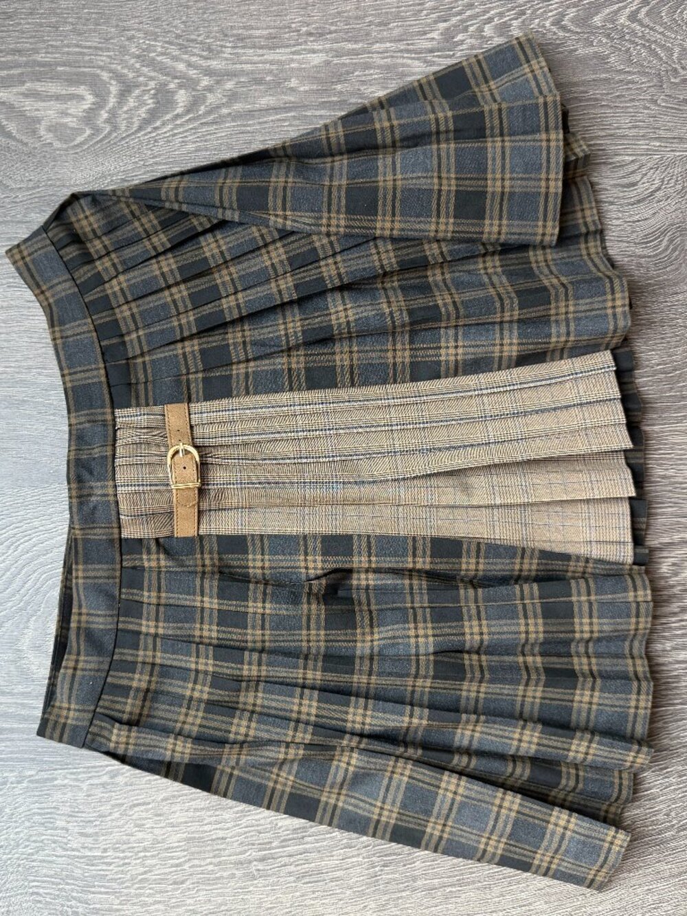 Sandro NWOT check pattern pleated mini skirt 36 - Picture 4 of 8